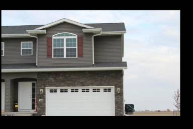 Main picture of 300 Sunset Pl
