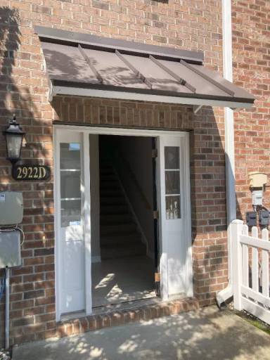 Main picture of 2922 Yancey Way