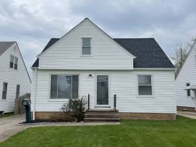 Main picture of 6021 E 135th St