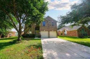Main picture of 4736 Green Bluff Dr