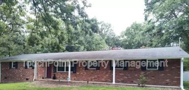 Main picture of 303 Cedarwood Ln