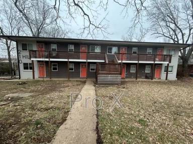 Main picture of 210 S Hill Ave