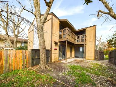 Main picture of 301 Cougar Rdg