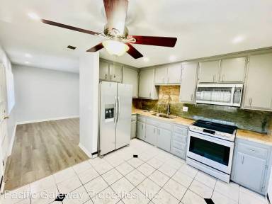 Main picture of 640 Pinewood Dr