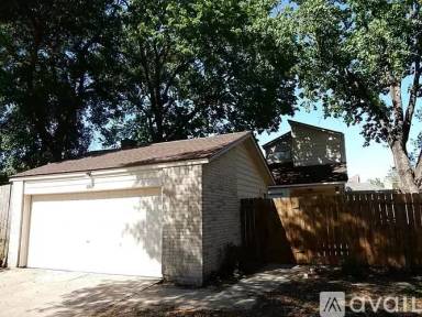 Main picture of 11370 Oakcenter Dr