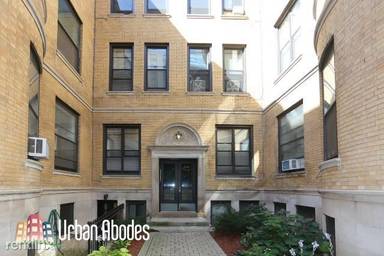 Main picture of 1218 N Dearborn St