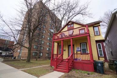 Main picture of 207 1/2 N Frances St