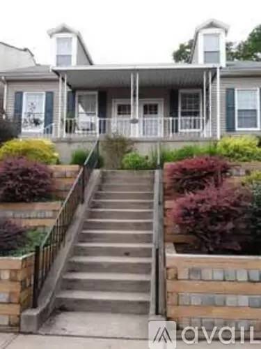 Main picture of 4154 Murray Ave