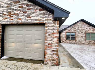 Main picture of 8991 Redbud Rd