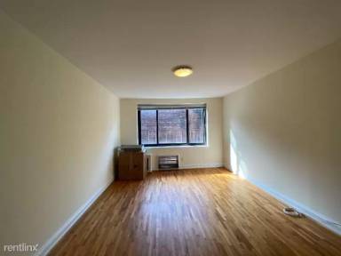 Main picture of 1661 York Ave