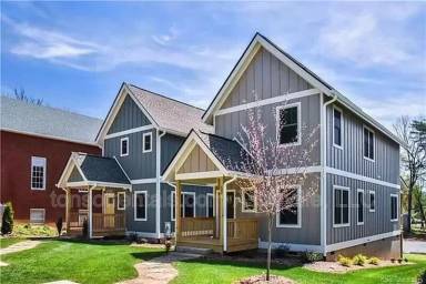 Main picture of 601 Fairview Rd
