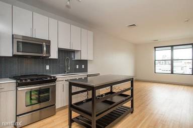 Main picture of 345 D St
