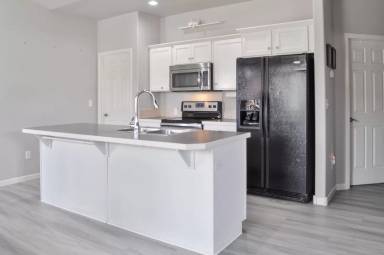 Main picture of 2500 Heather Ln