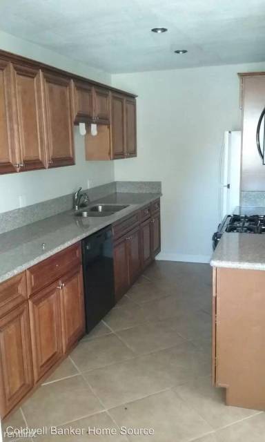 Main picture of 720 E Virginia Way