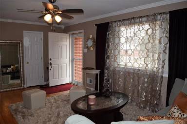 Main picture of 4810 Suecla Dr