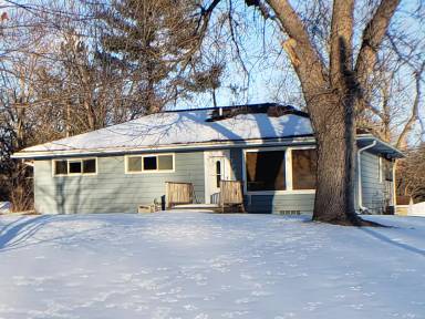 Main picture of 315 9th St N