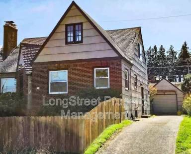 Main picture of 224 N Russet St