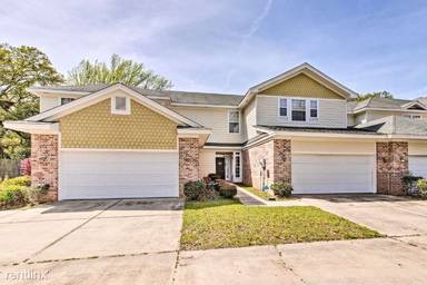 Main picture of 185 Saint Jude St
