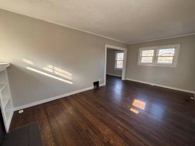 Main picture of 5430 Michigan Ave