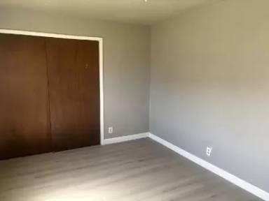 Main picture of 325 Clymer Rd