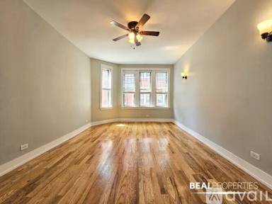 Main picture of 550-60 W Aldine Ave