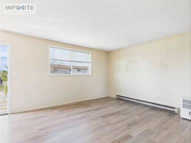 Main picture of 401 W Central Ave
