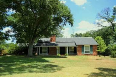Main picture of 204 Crescent Dr