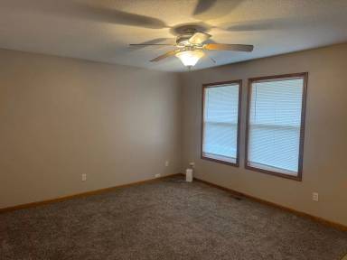 Main picture of 209 N Elm St
