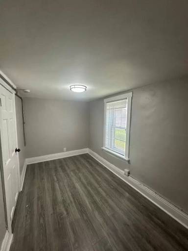 Main picture of 1246 W 50th St