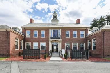 Main picture of 4 Edmunds St