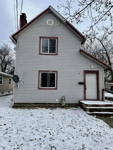 Main picture of 383 Black St