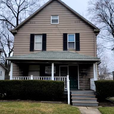 Main picture of 293 Fountain St