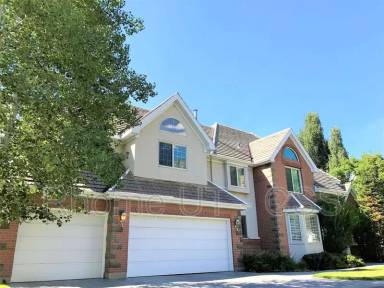 Main picture of 2041 E Windsor Oak Cv