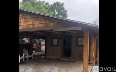 Main picture of 208 E Arsenal