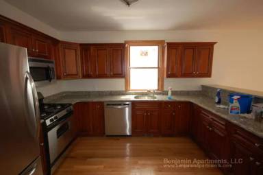 Main picture of 102 Allston St