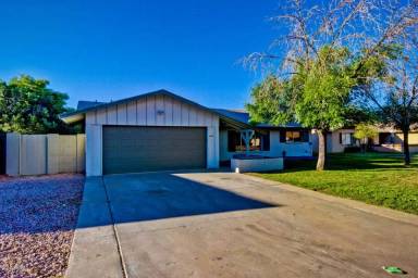 Main picture of 1643 E Laguna Dr