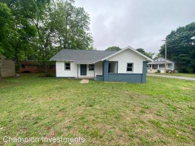 Main picture of 911 Logan St