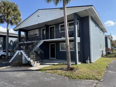 Main picture of 2429 Hanson St