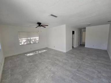 Main picture of 1535 NW 8th Ave