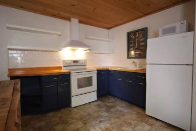 Main picture of 224 W Chestnut St