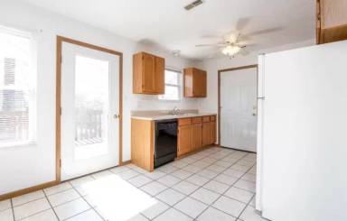 Main picture of 307 S Laurel St