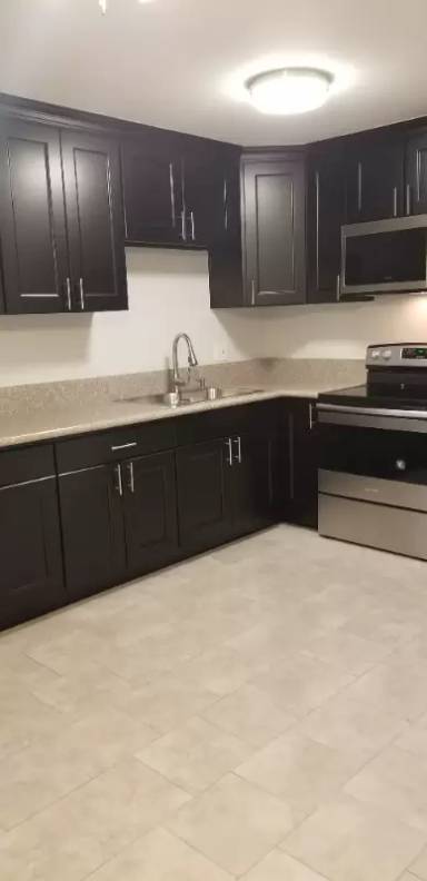 Main picture of 1001 Pine Ave