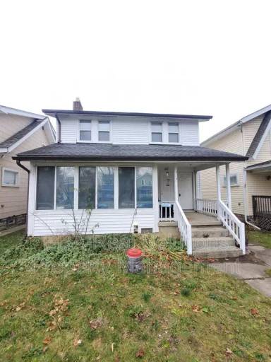 Main picture of 685 S Ogden Ave