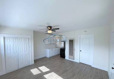Main picture of 1715-1719 S Cabrillo Ave