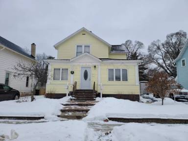 Main picture of 915 Barland St