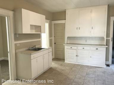 Main picture of 409 Willett St