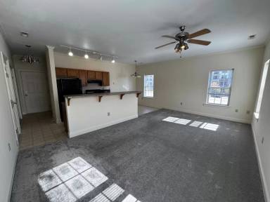 Main picture of 313 E Martin St