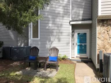 Main picture of 205 Mariners Row