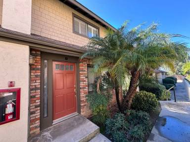 Main picture of 2648 Alpine Blvd