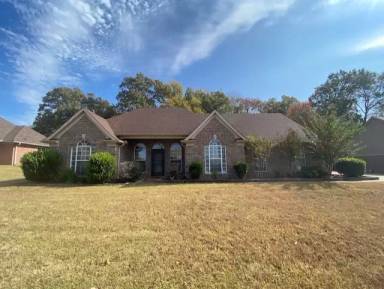 Main picture of 130 Brookwood Cir